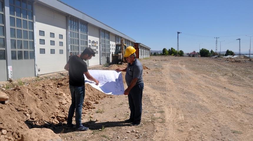 Karslı, Sanayi Sitesi Pasinler&rsquo;in kalkınmasında lokomotif olacak