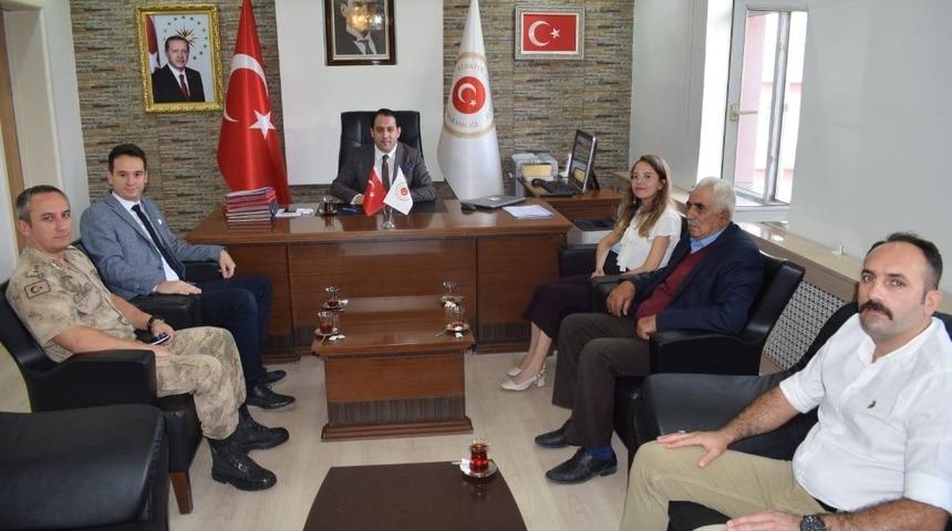 Digor Kaymakamı Enver Hakan Zengince g&ouml;revine başladı