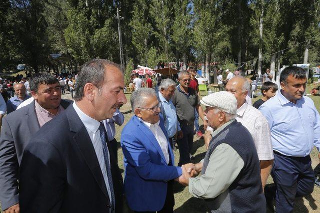 Başkan Büyükkılıç Dadaloğlu Şenliklerinde