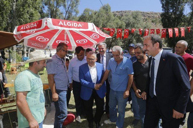 Başkan Büyükkılıç Dadaloğlu Şenliklerinde