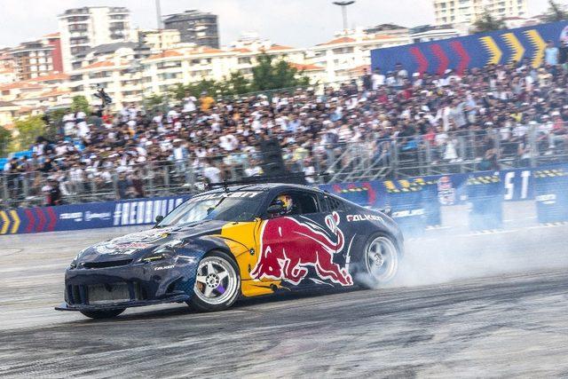 10 bin İstanbullu Red Bull Car Park Drift Dünya Finali’ni izledi