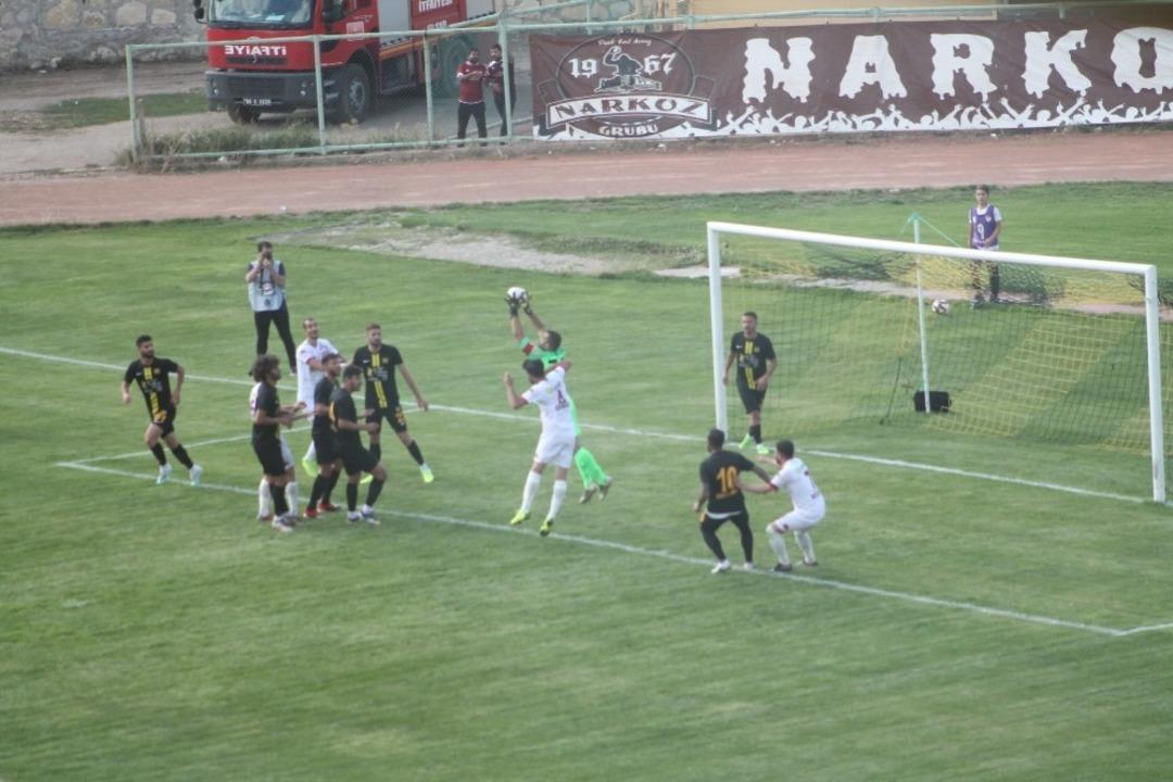 TFF 2. Lig: Bayburt &Ouml;zel İdare Spor:3 - Birevim Elazığspor: 1