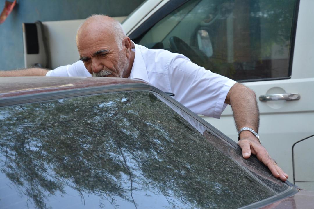 &Ccedil;alınan otomobiline 4 yıl sonra kavuştu  