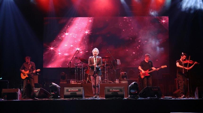 D&uuml;nya Barış G&uuml;n&uuml; Kartal&rsquo;da kutlandı