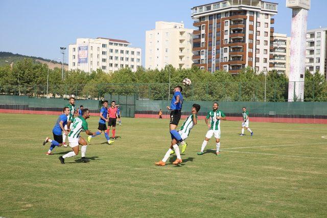 Karaköprü Belediyespor galibiyetle başladı