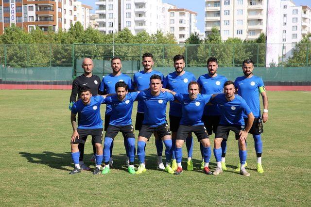 Karaköprü Belediyespor galibiyetle başladı