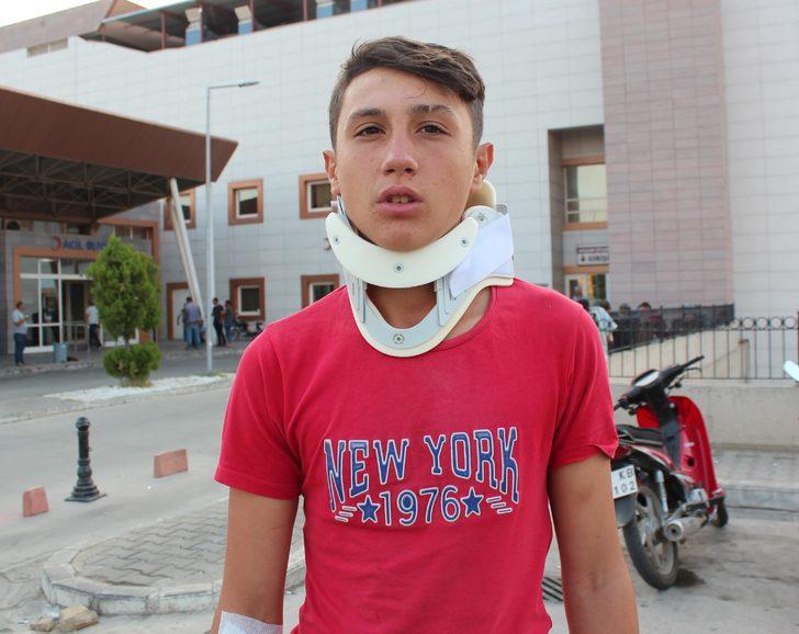 Üzüm işçilerini taşıyan araç şarampole devrildi! 17 yaralı G2