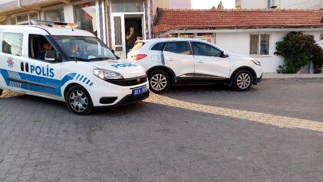 Tekirdağ’da görünmez kaza: Otobüs ile otomobilin arasında sıkıştı