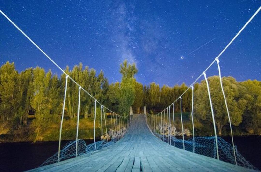 Yıldızlardan g&ouml;rsel ş&ouml;len! Hayran kalacaksınız