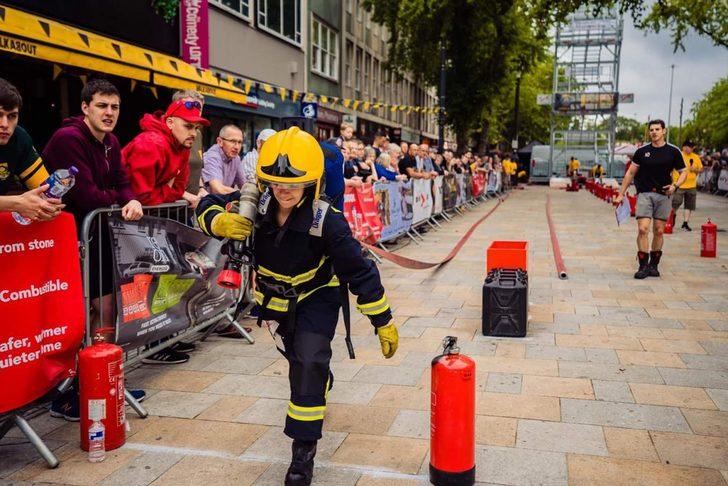 Küçük kızın hayatını değiştirdiler! G5