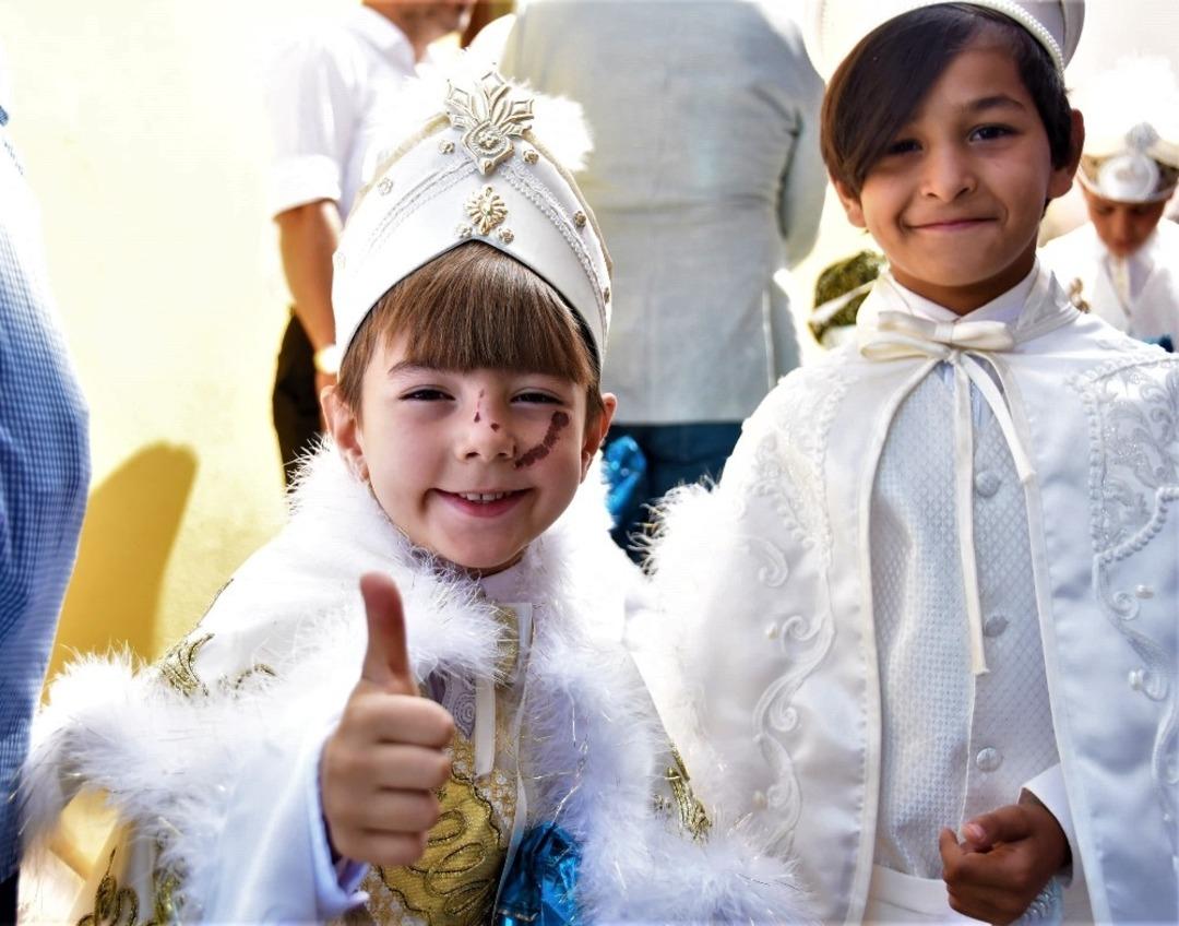 Eskişehir&rsquo;de 11 yetim &ccedil;ocuk erkekliğe ilk adımını attı