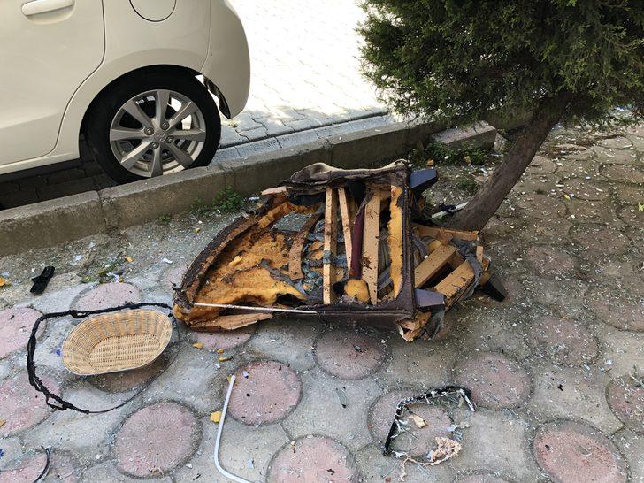 Son dakika: Esenyurt'ta bir binada doğalgaz patlaması G1