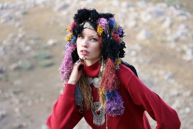 Hakkari deki Ber&ccedil;elan Yaylası nda moda &ccedil;ekimi 1