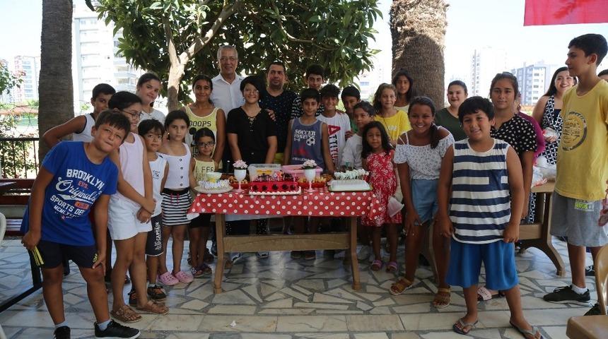 Başkan Tarhan&rsquo;dan doğum g&uuml;n&uuml; s&uuml;rprizi