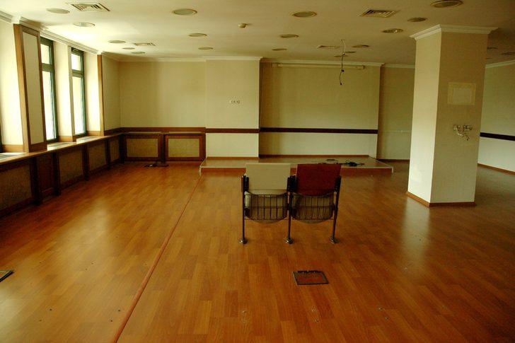 İBB Sarayı'nda 'tadilat' sıkıntısı... Toplantılar belediye dışında yapılabilir G4