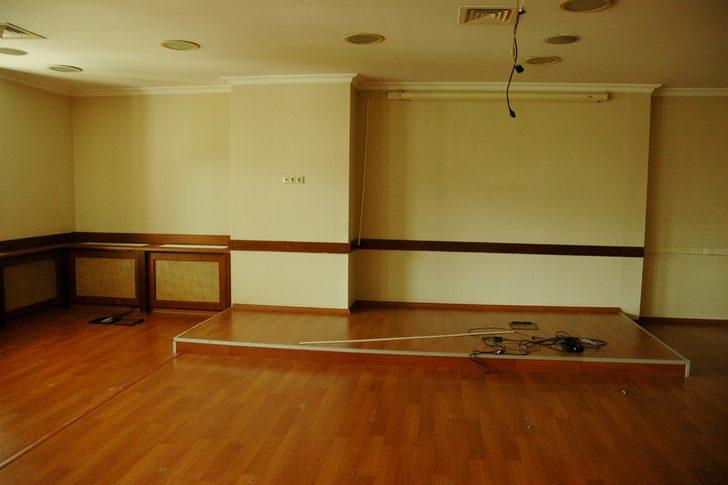 İBB Sarayı'nda 'tadilat' sıkıntısı... Toplantılar belediye dışında yapılabilir G3