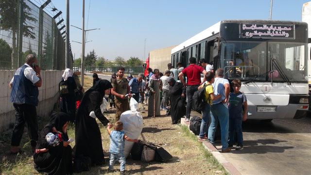 Bayramı ülkelerinde geçiren 25 bin Suriyeli geri döndü