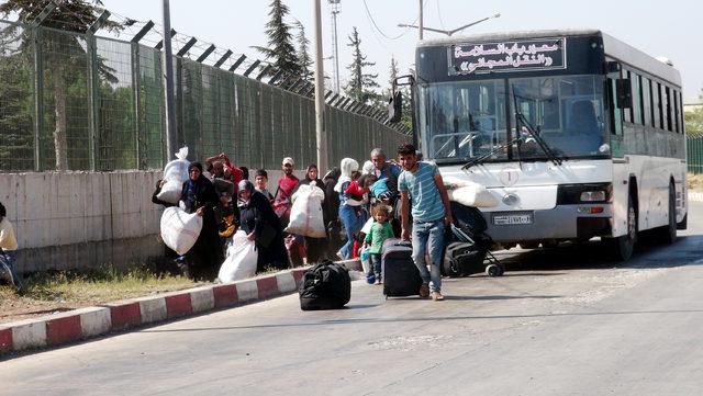 Bayramı ülkelerinde geçiren 25 bin Suriyeli geri döndü