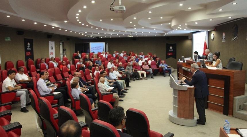 İş adamları &uuml;mitli