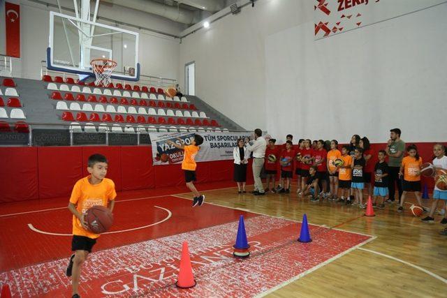 Büyükşehir’in yaz okullarına 10 bin 700 sporcu adayı katıldı