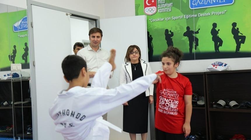 B&uuml;y&uuml;kşehir&rsquo;in yaz okullarına 10 bin 700 sporcu adayı katıldı