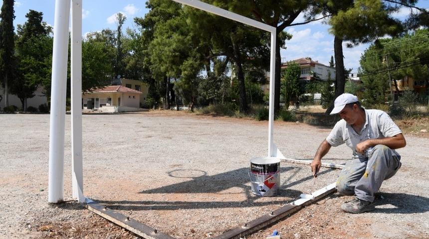 Konyaaltı Belediyesinden okullara fiziki destek