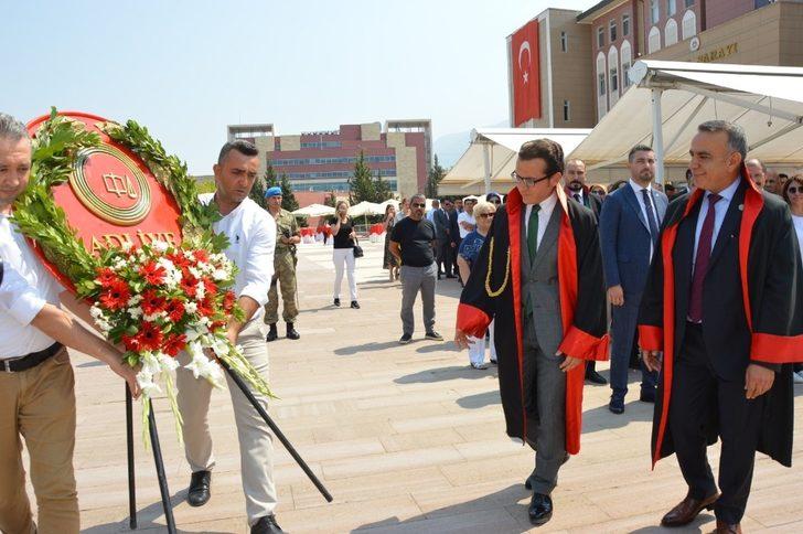 Adli yıl düzenlenen törenle başladı G1