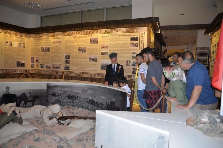 Gaziler çocuklara tarih ve değerler hakkında bilgi verdi G2