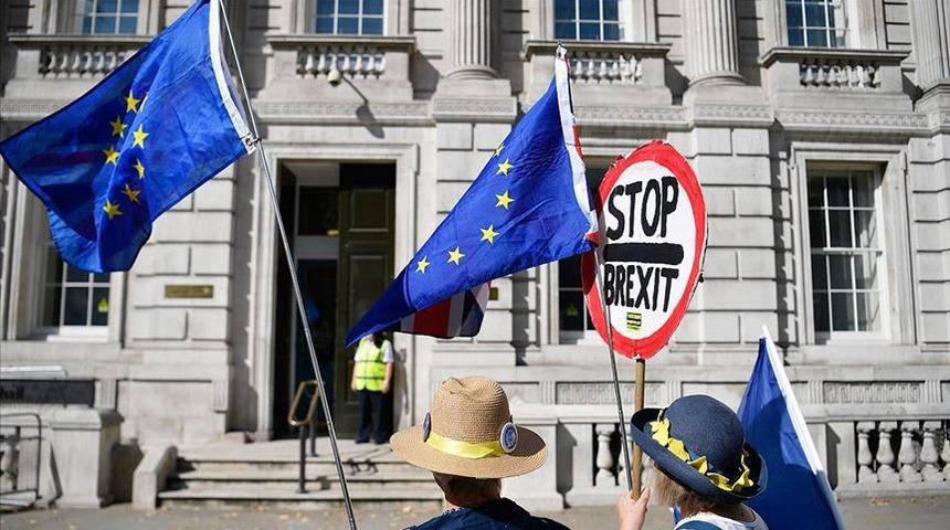 İngiltere'de bakanlar kurulu acil toplandı! Johnson'dan flaş açıklamalar