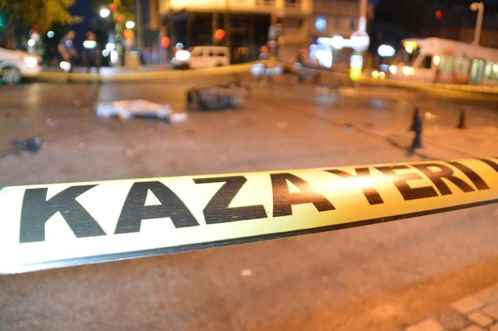 Fatih'te motosiklet otomobile çarptı: 1 ölü, 1 yaralı G5