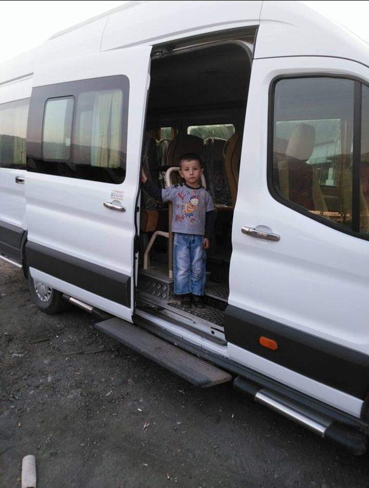 Kamyonet çocuğu ezdi G2