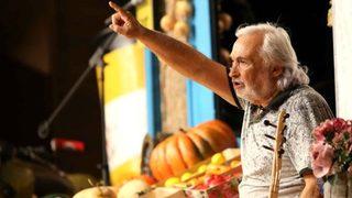 Müjdat Gezen sitem etti: Espri yapıyorsun şafak sökmeden evine polisler geliyor