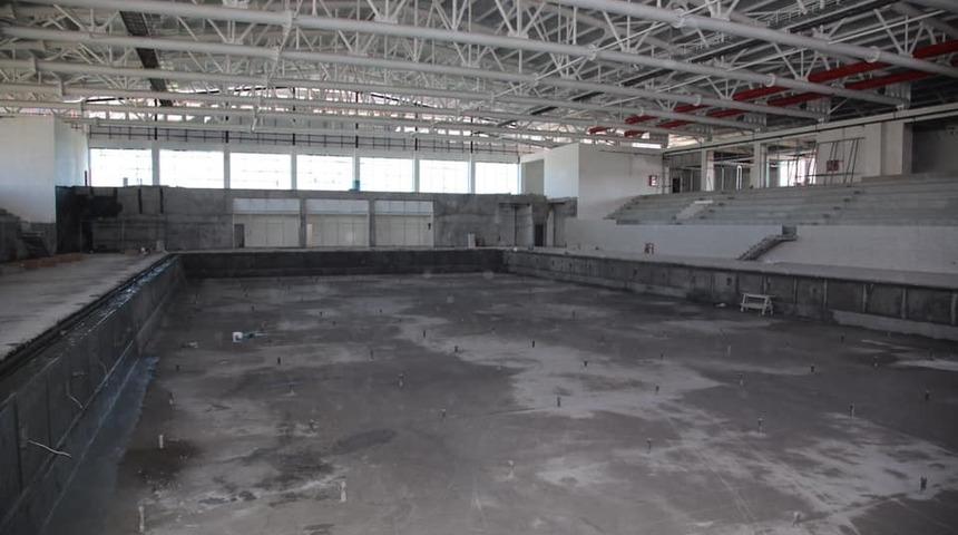 Salih Ayhan ve İsmet Yılmaz spor tesislerini inceledi