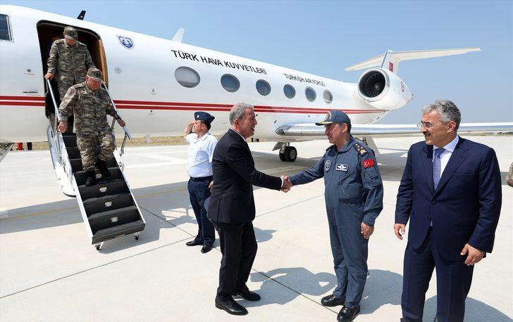 Son dakika: Bakan Hulusi Akar'dan güvenli bölge açıklaması G1