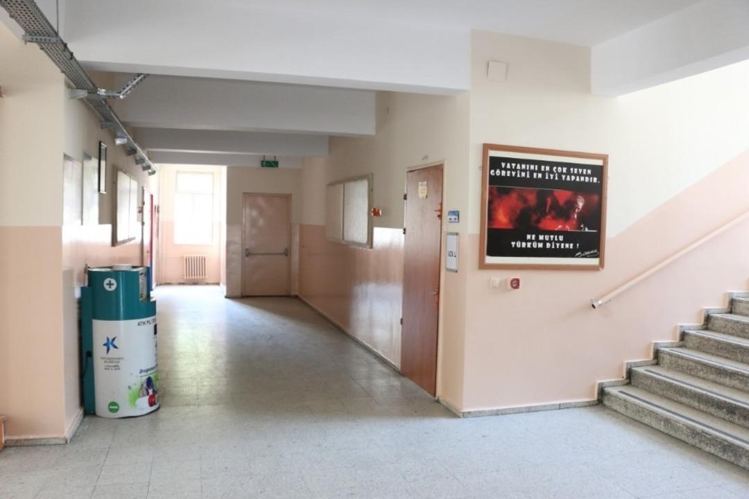 K&uuml;&ccedil;&uuml;k&ccedil;ekmece&rsquo;de okullar yeni d&ouml;neme hazır