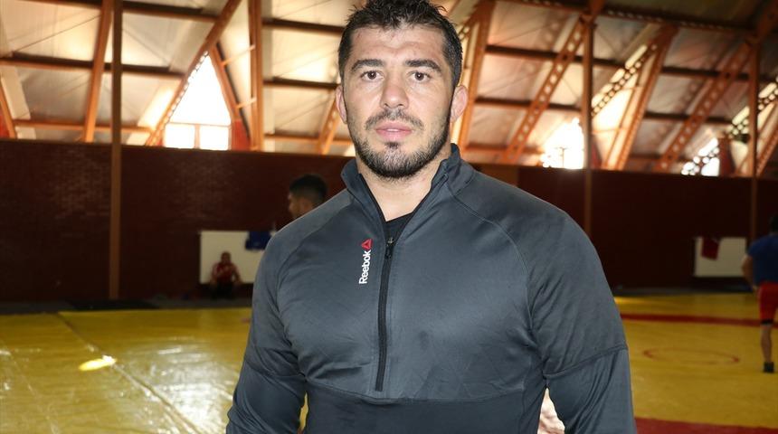 Milli güreşçiler Dünya Şampiyonası'na odaklandı