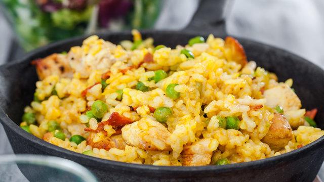 İstanbul pilavı nasıl yapılır?