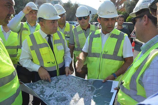 Kuşadası’nda doğalgaz hattının ikinci etabı için ilk kazma vuruldu