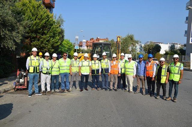 Kuşadası’nda doğalgaz hattının ikinci etabı için ilk kazma vuruldu