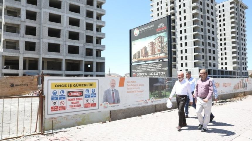 Başkan &Ccedil;olakbayrakdar: "T&uuml;rkiye&rsquo;de en b&uuml;y&uuml;k kentsel d&ouml;n&uuml;ş&uuml;m&uuml; ger&ccedil;ekleştiriyoruz"