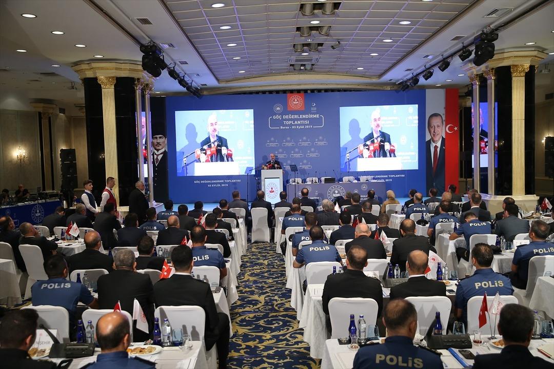 "Diyarbakır'da halay &ccedil;ekenlerin, evlatlarımız şehit edilirken gıkı &ccedil;ıkmadı"