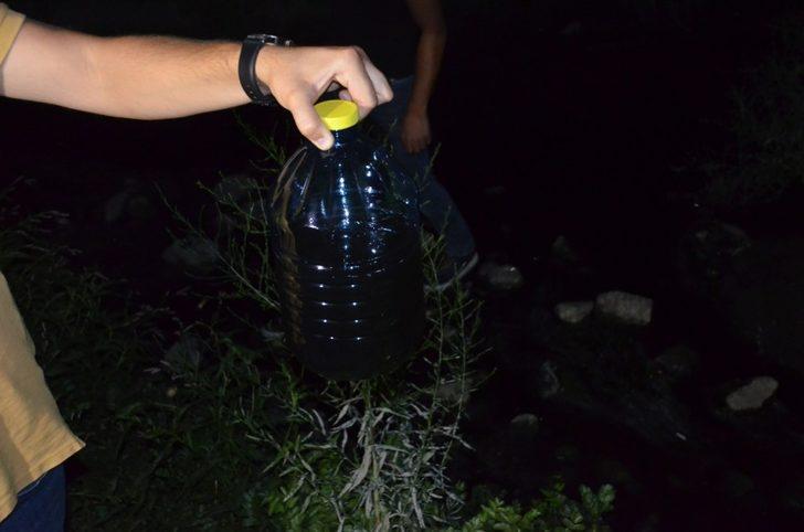 İznik Gölü'ne simsiyah çorak su aktı G4