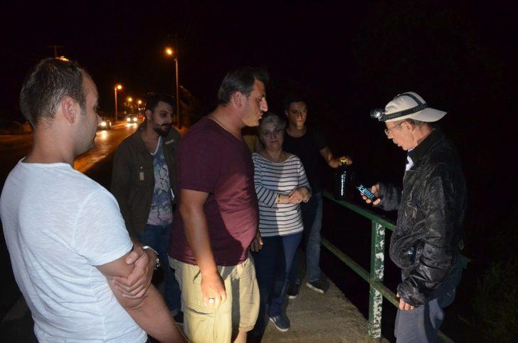 İznik Gölü'ne simsiyah çorak su aktı G5