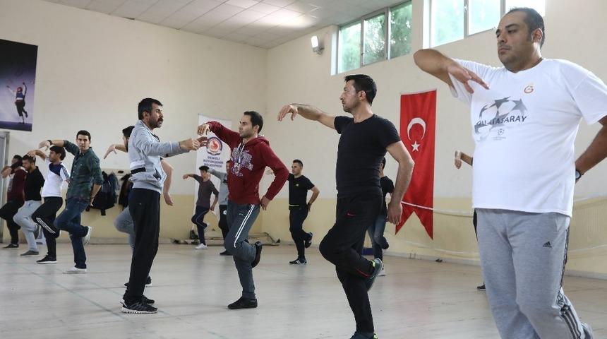 Denizli’de ücretsiz halk oyunları kurs kayıtları başladı