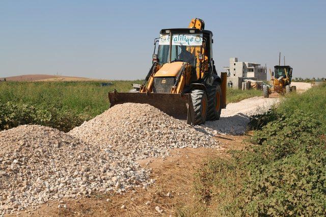 Haliliye kırsalında yol yapım çalışmaları sürüyor