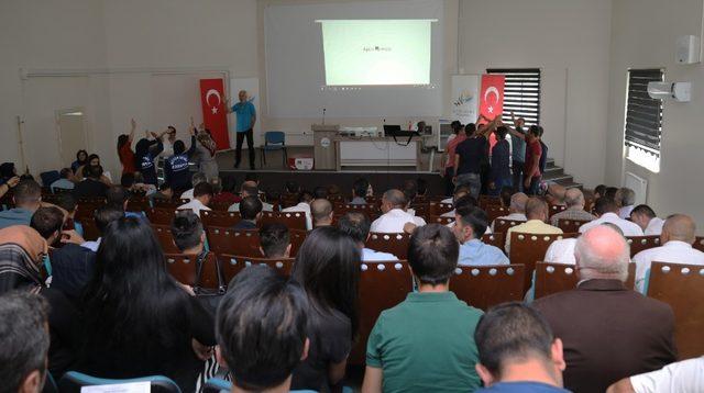 Van Büyükşehir Belediyesi personeline “Etkili iletişim ve motivasyon” semineri