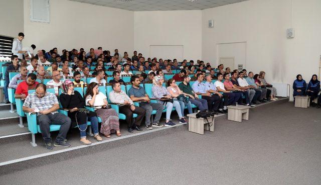 Van Büyükşehir Belediyesi personeline “Etkili iletişim ve motivasyon” semineri