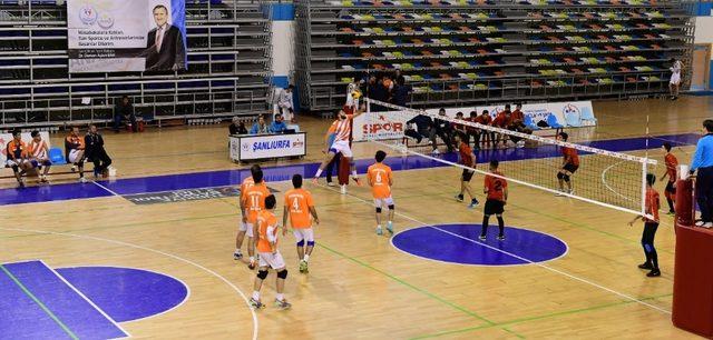 Büyükşehir Voleybol Takımı hazırlıklarına başladı