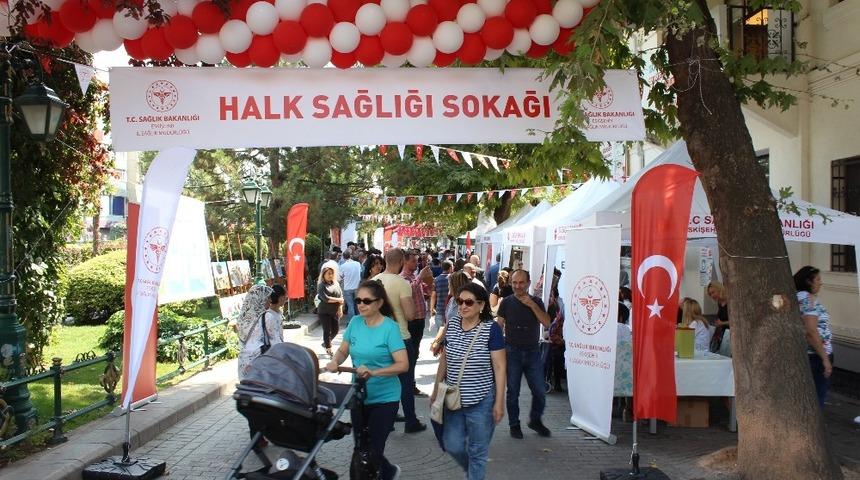 Eskişehir&rsquo;de Halk Sağlığı Sokağı etkinliği başladı