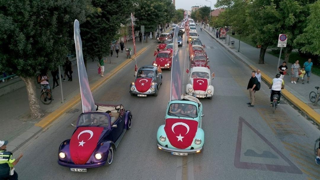 2 Eyl&uuml;l coşkusuyla y&uuml;r&uuml;d&uuml;ler